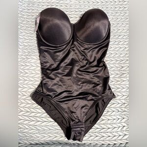 Flexees by Maidenform Black Women's Body Shapewear size 38 D